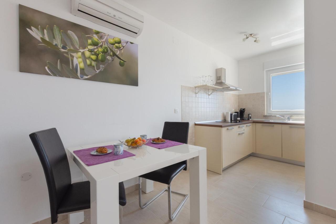 Apartments Quarnero Rabac Exterior photo