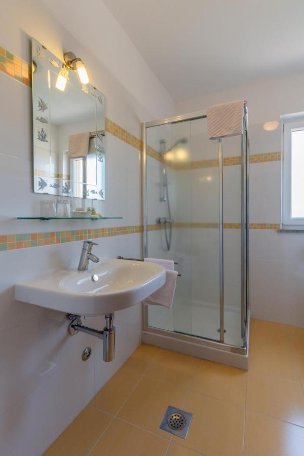 Apartments Quarnero Rabac Exterior photo