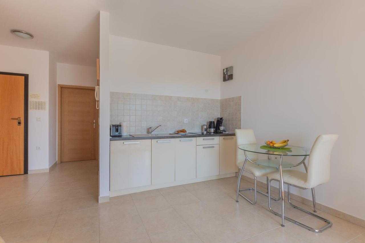 Apartments Quarnero Rabac Exterior photo